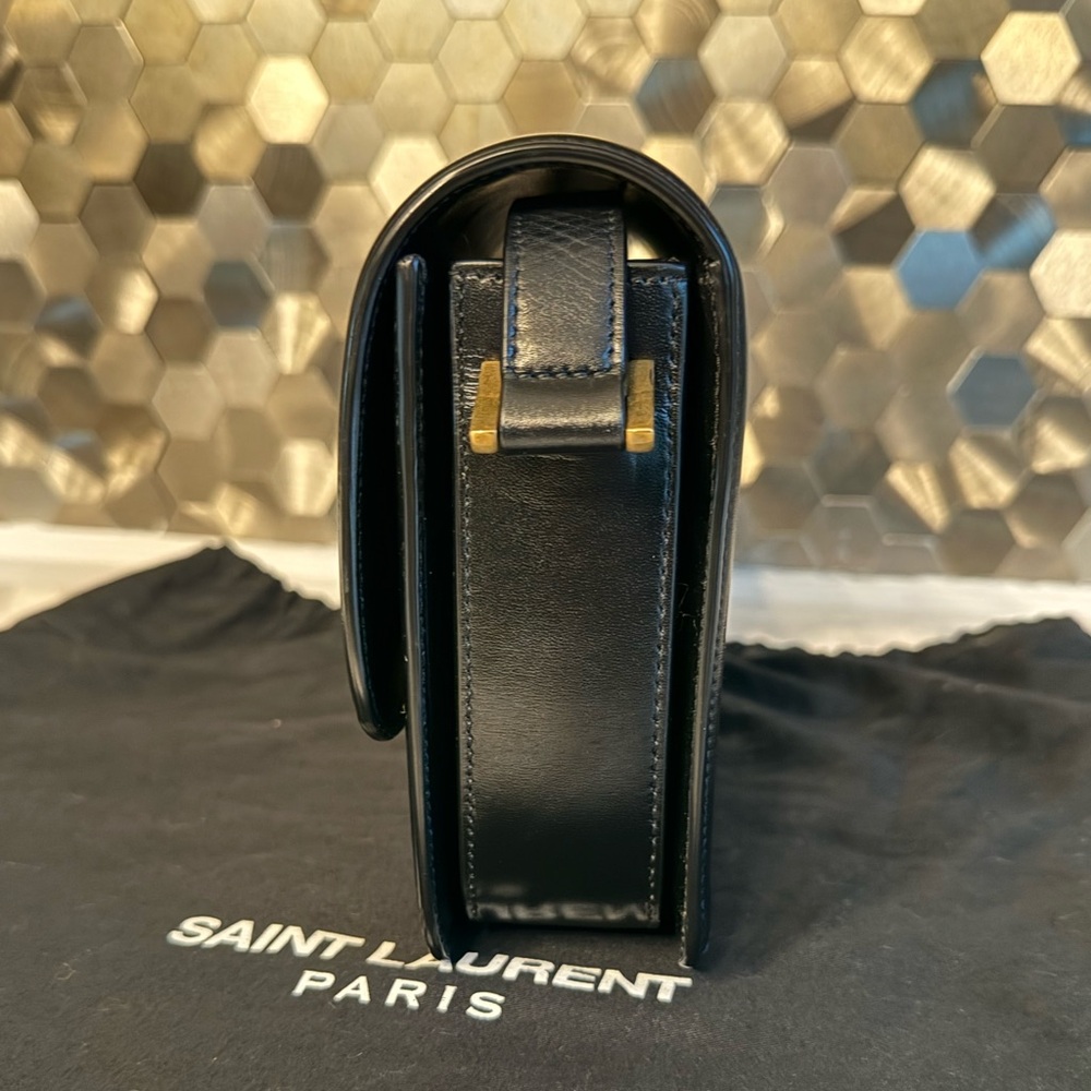 Yves Saint Laurent Medium Solferino Black Leather with Gold Hardware - Picture 7 of 9